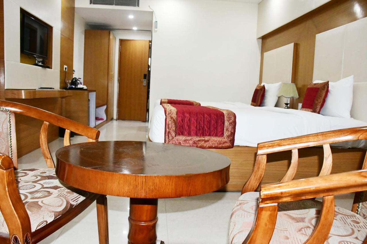 Hotel Anand International Bodh Gaya Exterior foto