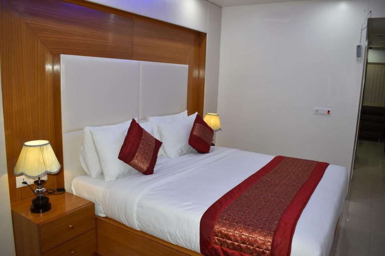Hotel Anand International Bodh Gaya Exterior foto